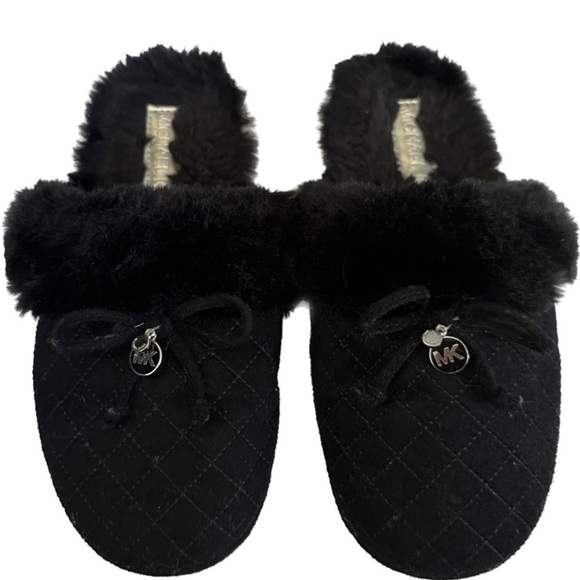 Michael Kors Shoes - Michael Kors Slippers Quilted Black Slippers
Size 9.5